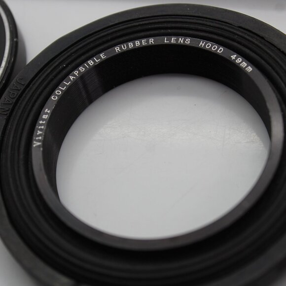 Vivitar Lot 55mm Skylight (1A) & 67mm, 55mm Polarizing, 2- 49mm Rubber Lens Hood - Picture 14 of 16